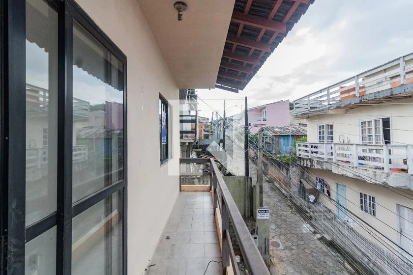 Apartment with 2 bedrooms and a balcony — photo 3
