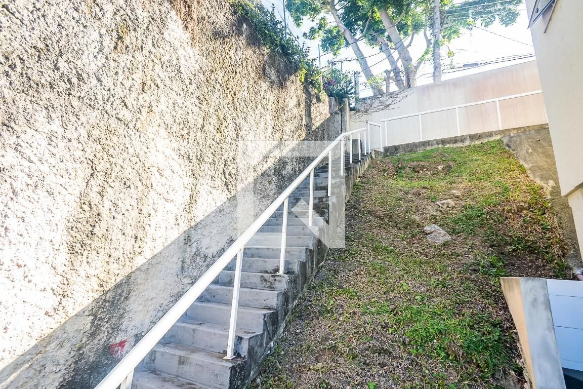 Casa mobiliada, 120 m², com janelas do piso ao teto — photo 73
