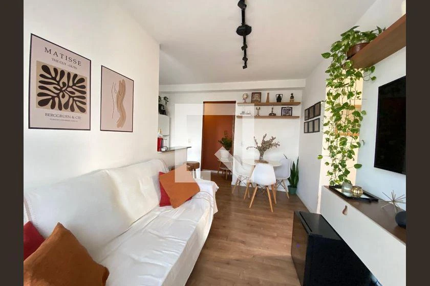 Apartment, 50 m², with wood or laminate floors — photo 31