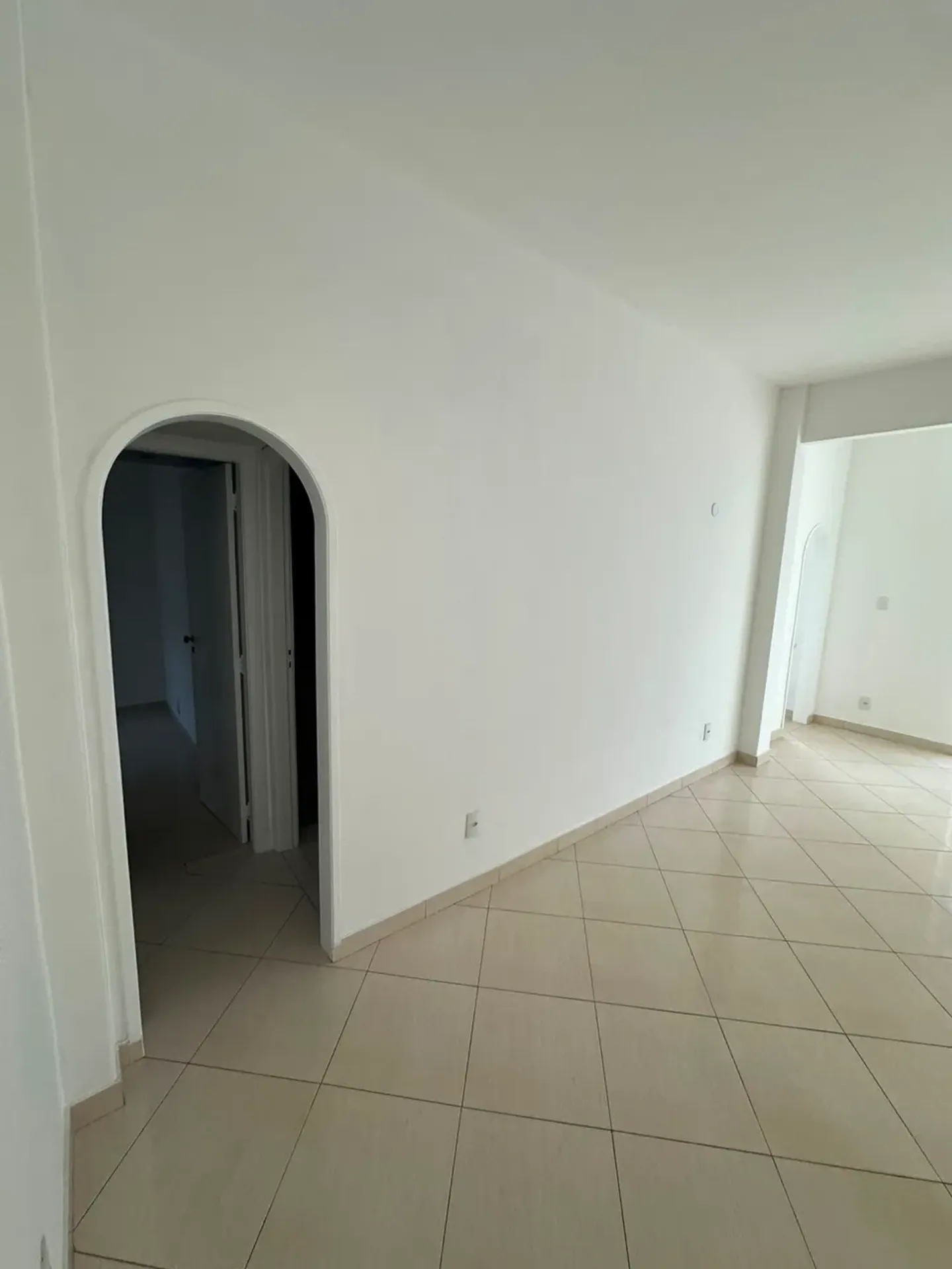 Apartment with 2 bedrooms, 2 bathrooms and balcony — photo 8