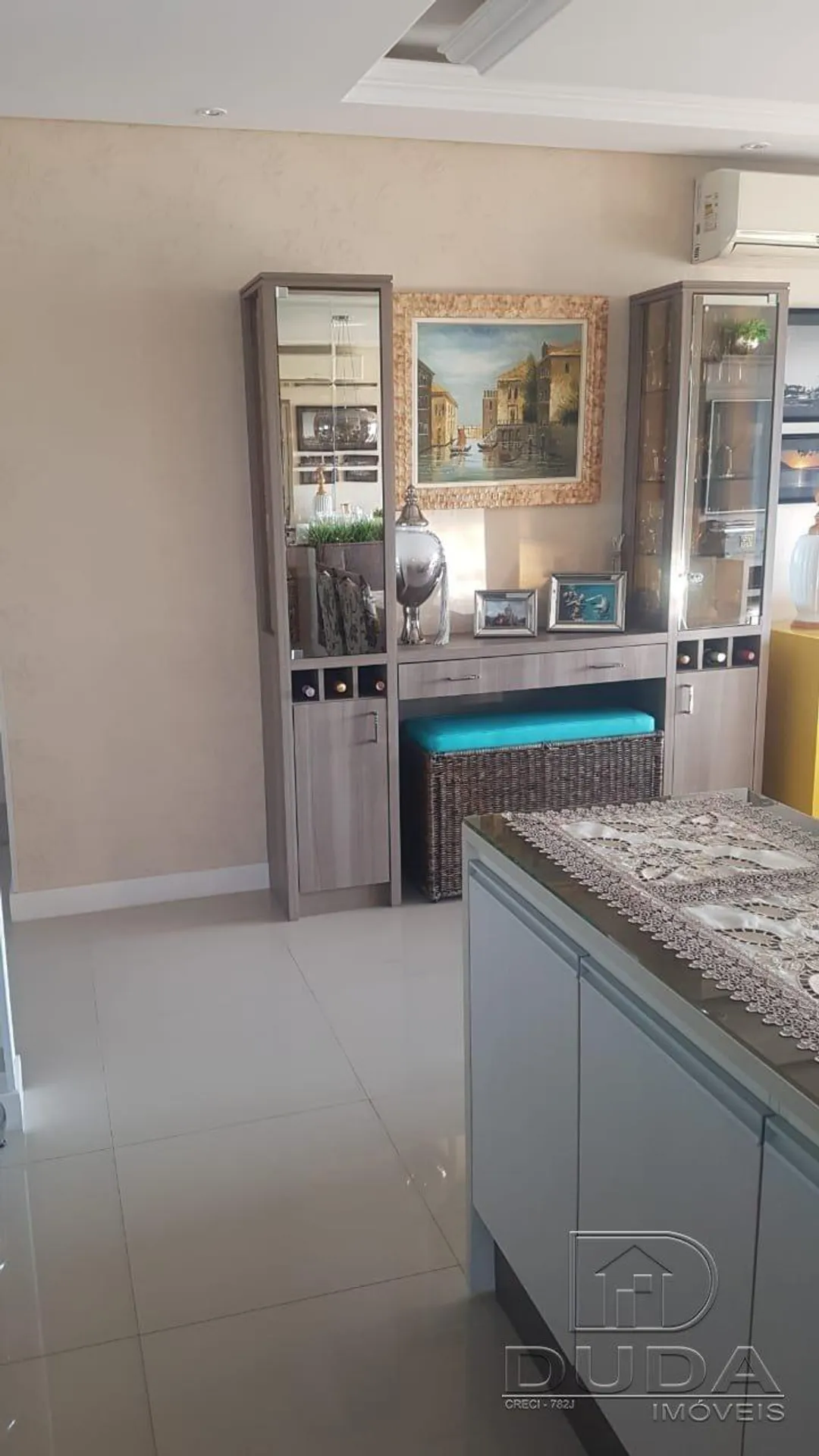 Apartment on the 11th floor with a glass-enclosed balcony — photo 44