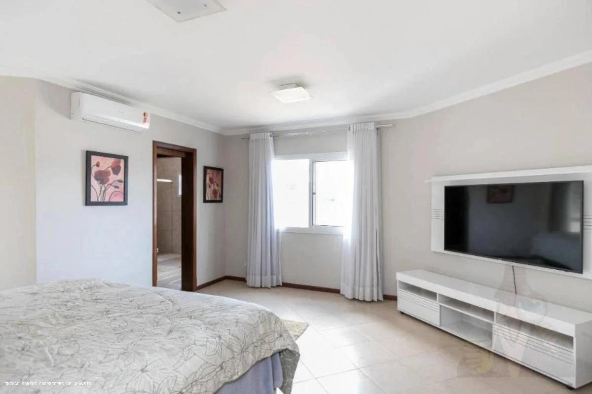 Furnished house, 286 m², with a bathtub — photo 9