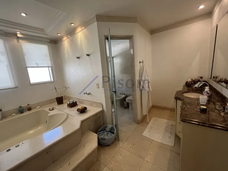 Rental house with 4 en-suite bedrooms and 4 parking spots — photo 25
