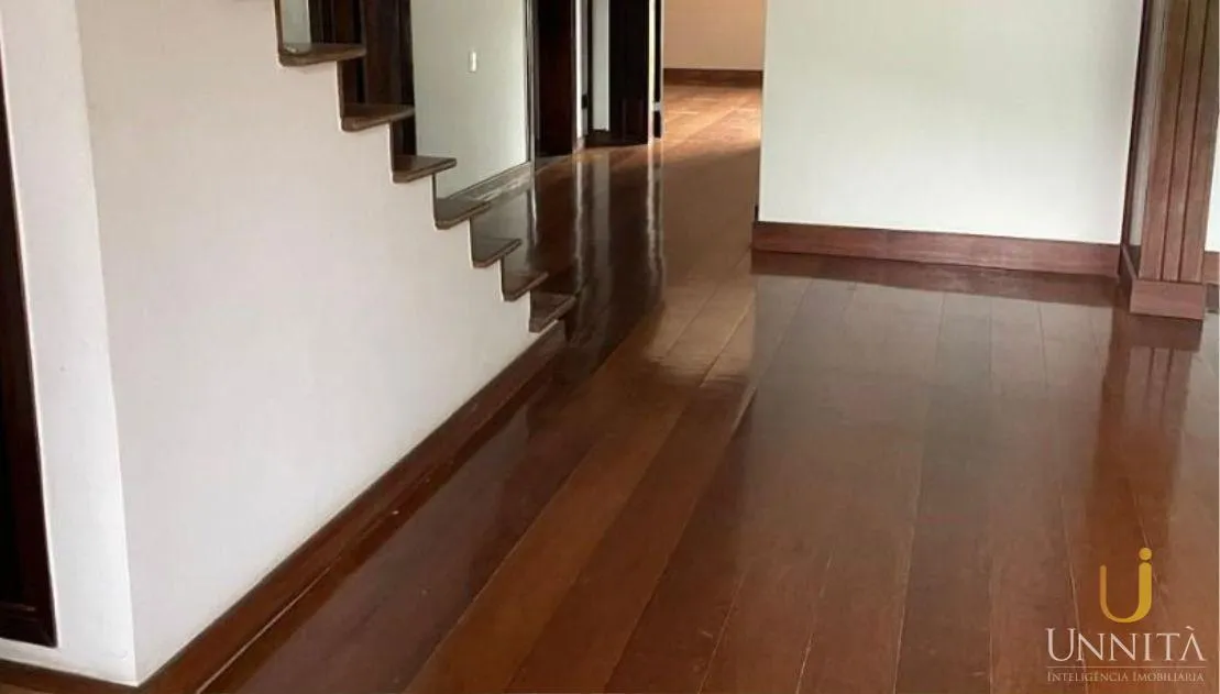 Casa com 5 quartos e cozinha separada — photo 12