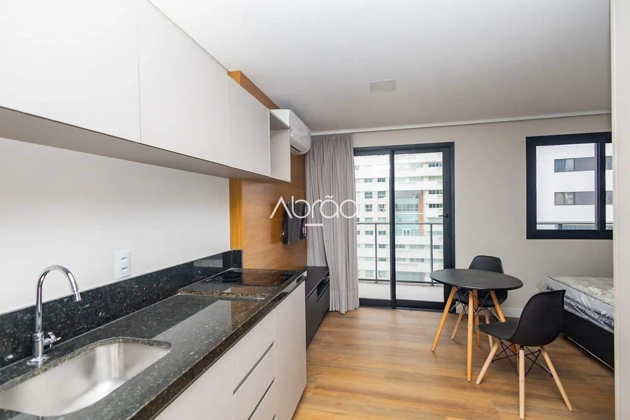 Furnished 29 m² studio with 1 bedroom and living space — photo 4