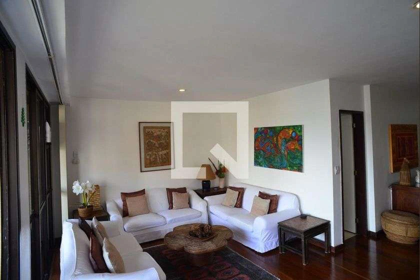 139 m² apartment with glassed-in balcony and 2 parking spots — photo 3
