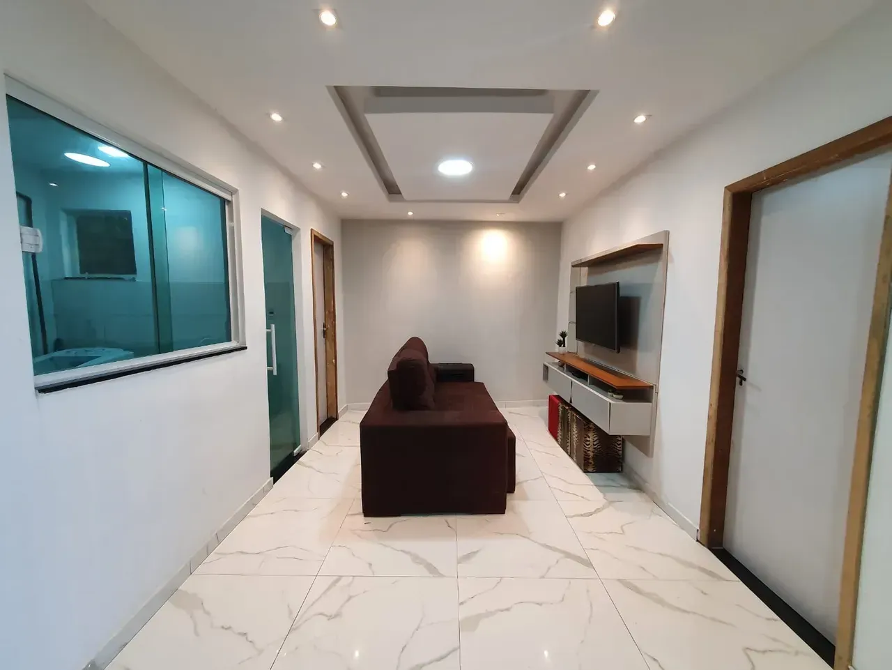 2-bedroom house with a home office — photo 5