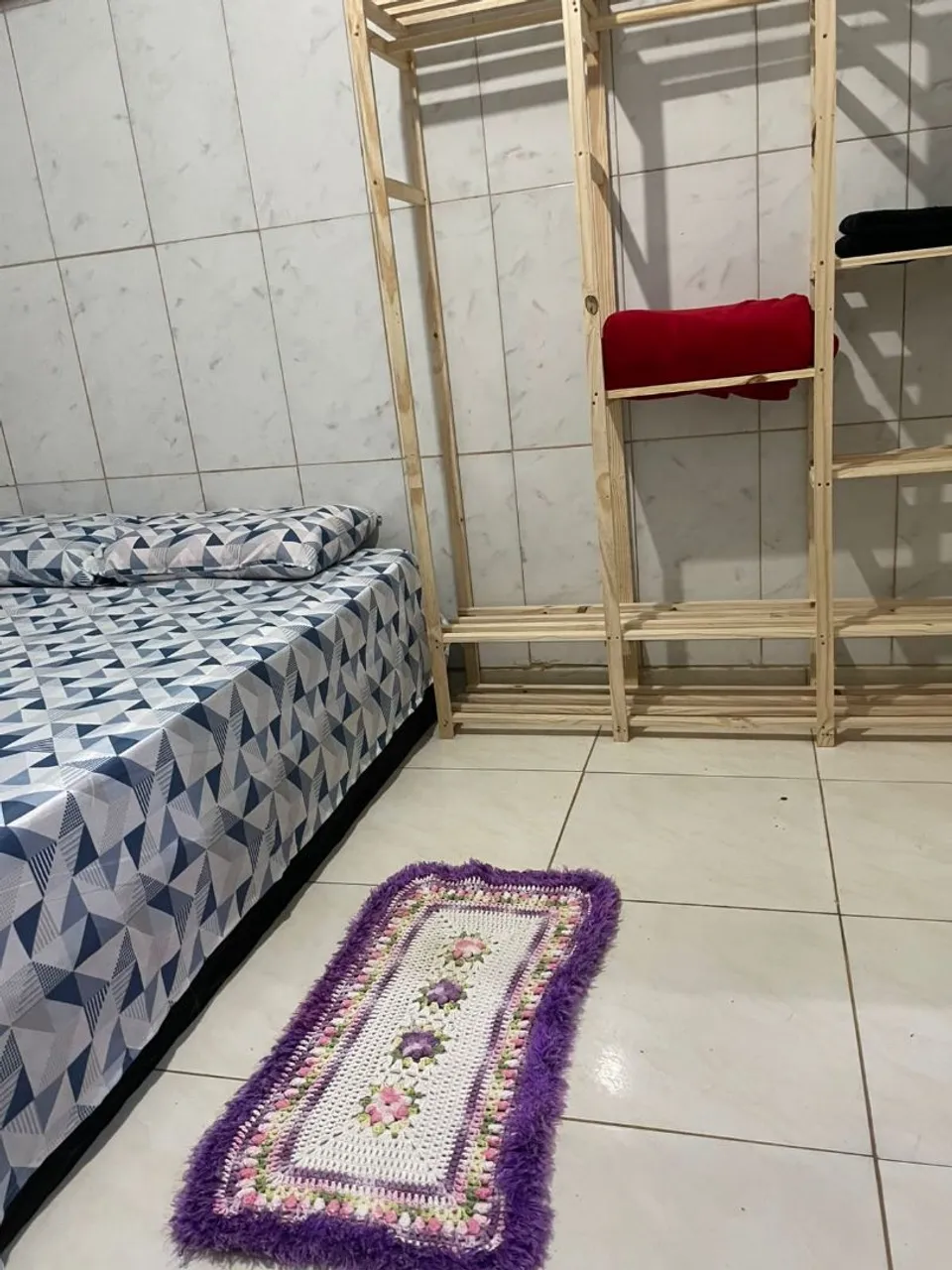 Loft con 1 dormitorio y 1 baño, cocina con cocina a gas — photo 3