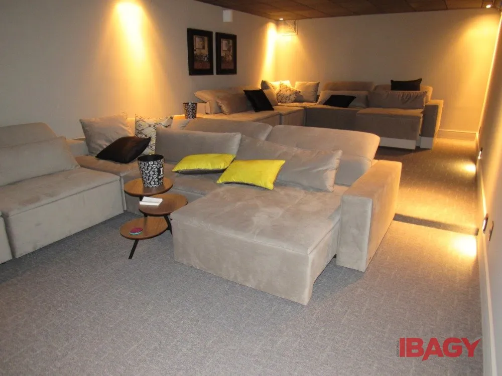 2-bedroom apartment in a building with a sauna — photo 25