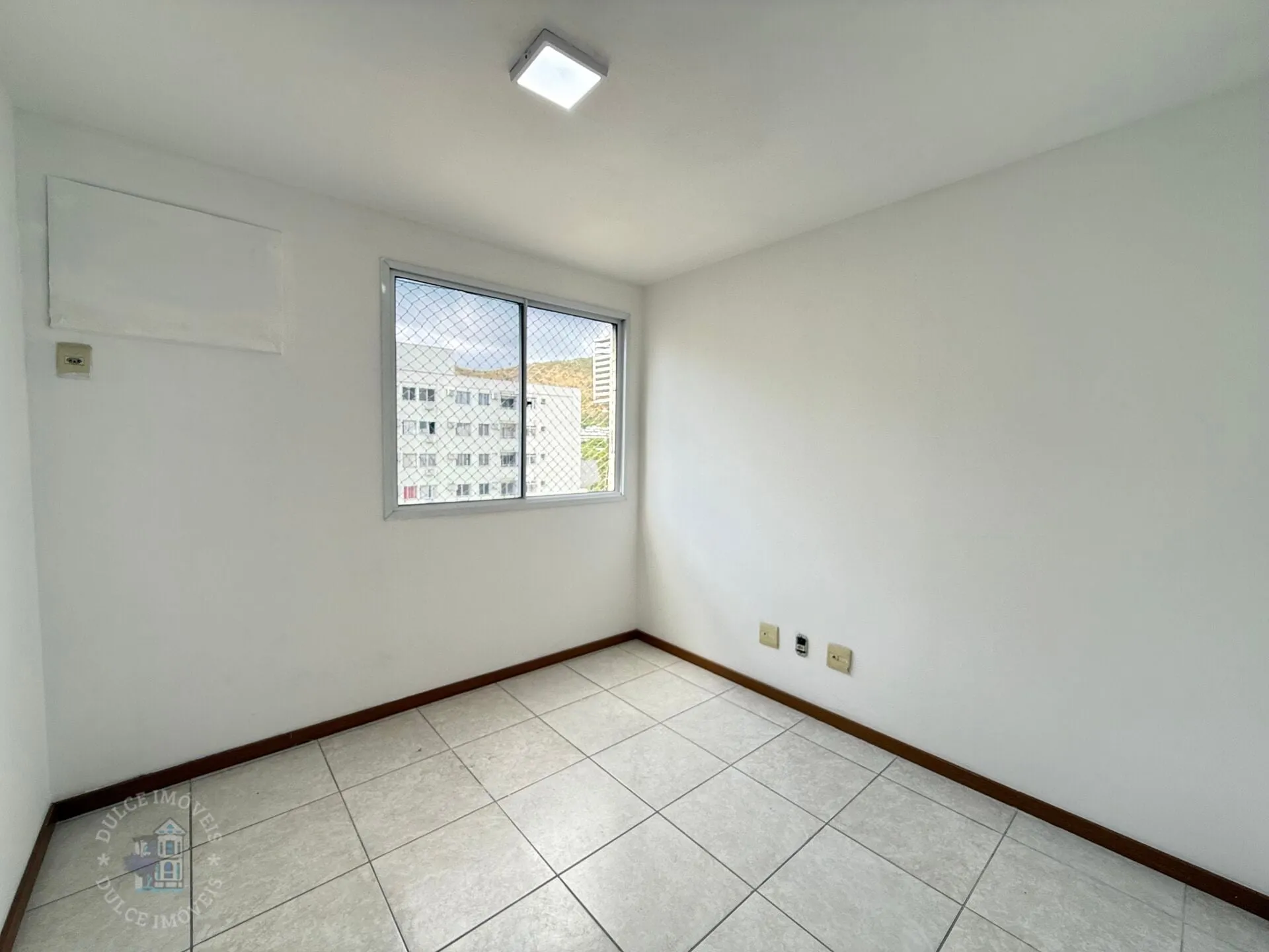 Квартира з 2 спальнями та 1 паркомісцем, 60 м² — photo 19