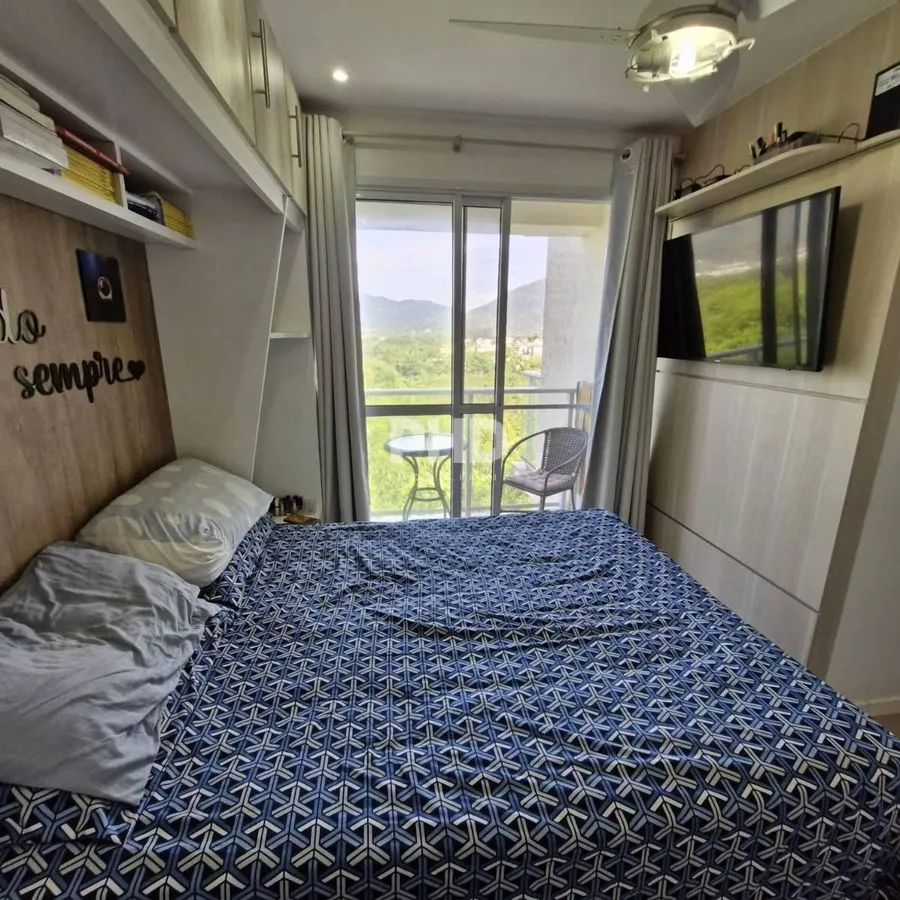 Furnished apartment, 95 m², with floor-to-ceiling windows — photo 9