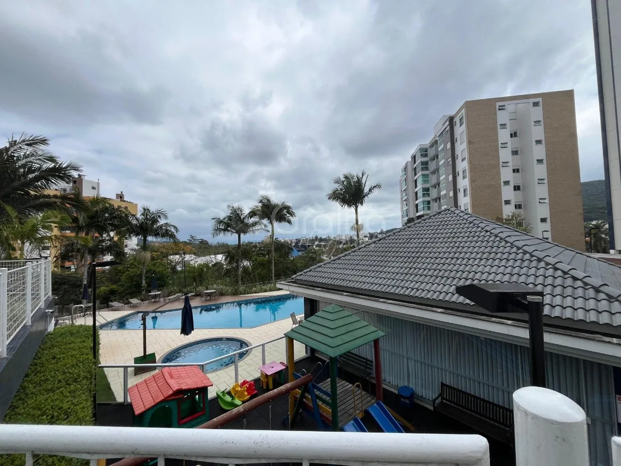 3-bedroom apartment with a home office in Florianópolis — photo 29