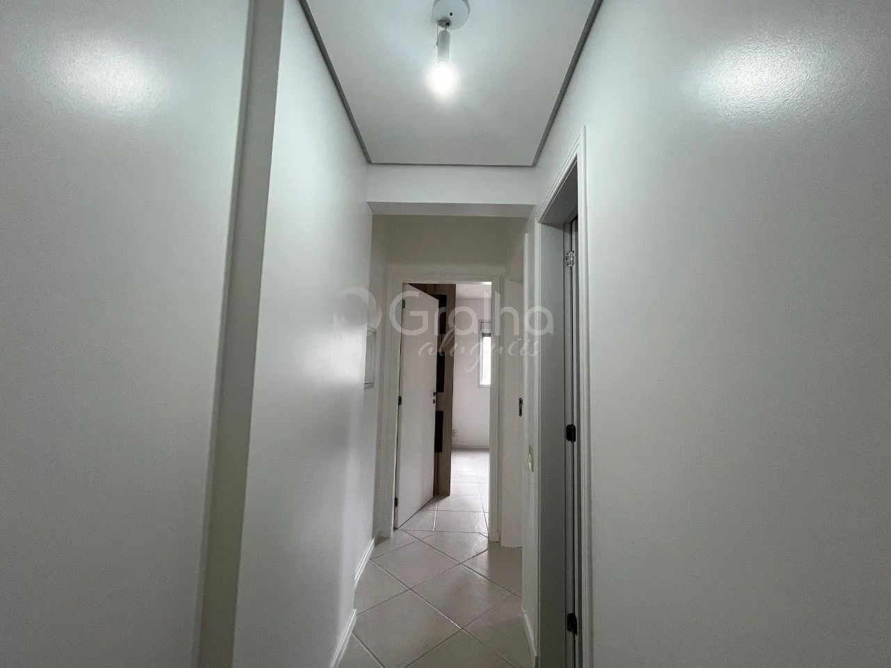 3-bedroom apartment with a home office in Florianópolis — photo 2