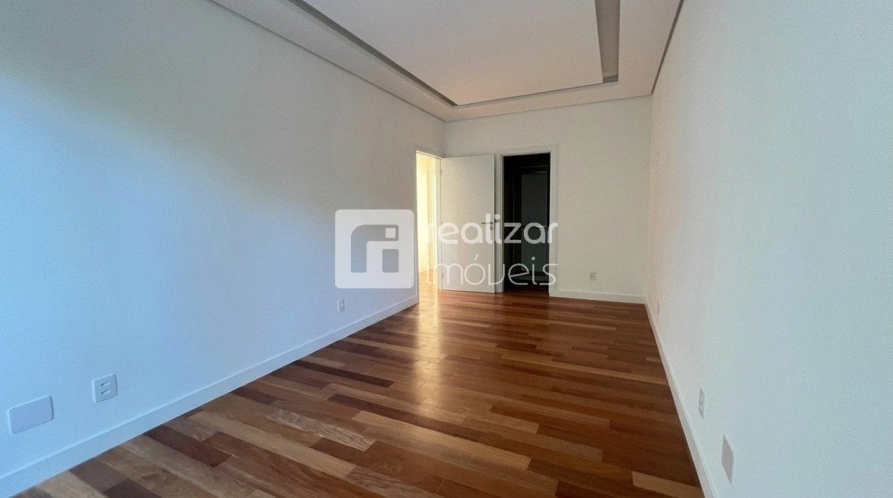 Apartment, 130 m², with floor-to-ceiling windows — photo 2