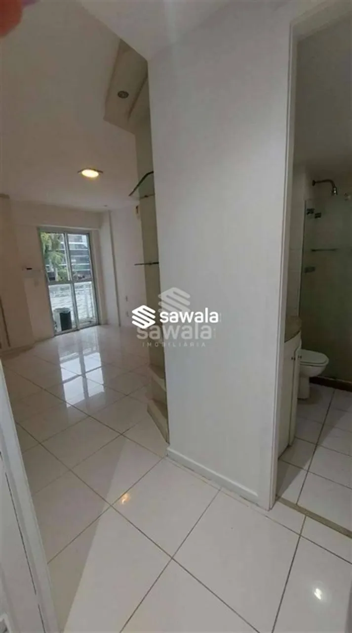 110 m² apartment with 2 bedrooms and a glass balcony — photo 18