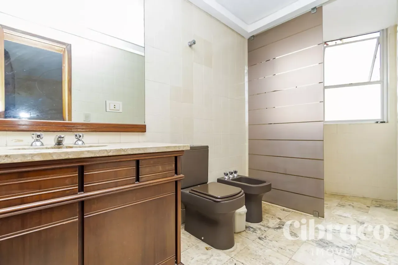 Apartamento sem mobília com 4 quartos e 371 m² — photo 14
