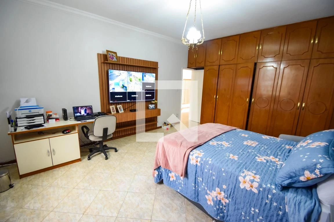 Casa mobiliada com 6 quartos e 3 suítes com jardim e BBQ — photo 45