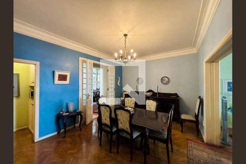 Furnished apartment with 3 bedrooms and 200 m² — photo 7