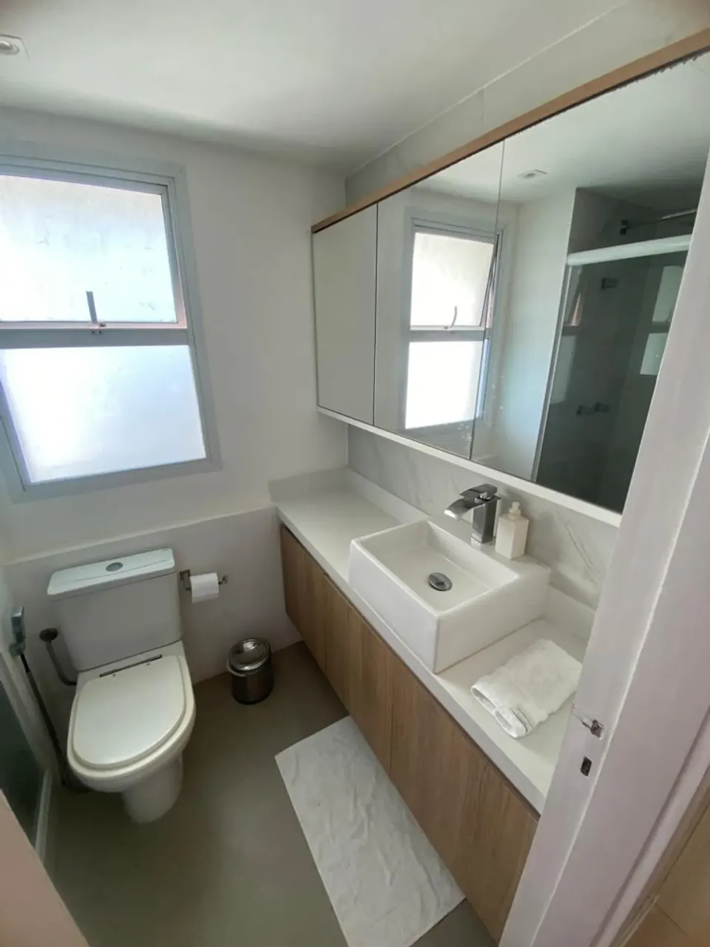Furnished apartment, 125 m², with a walk-in closet — photo 12