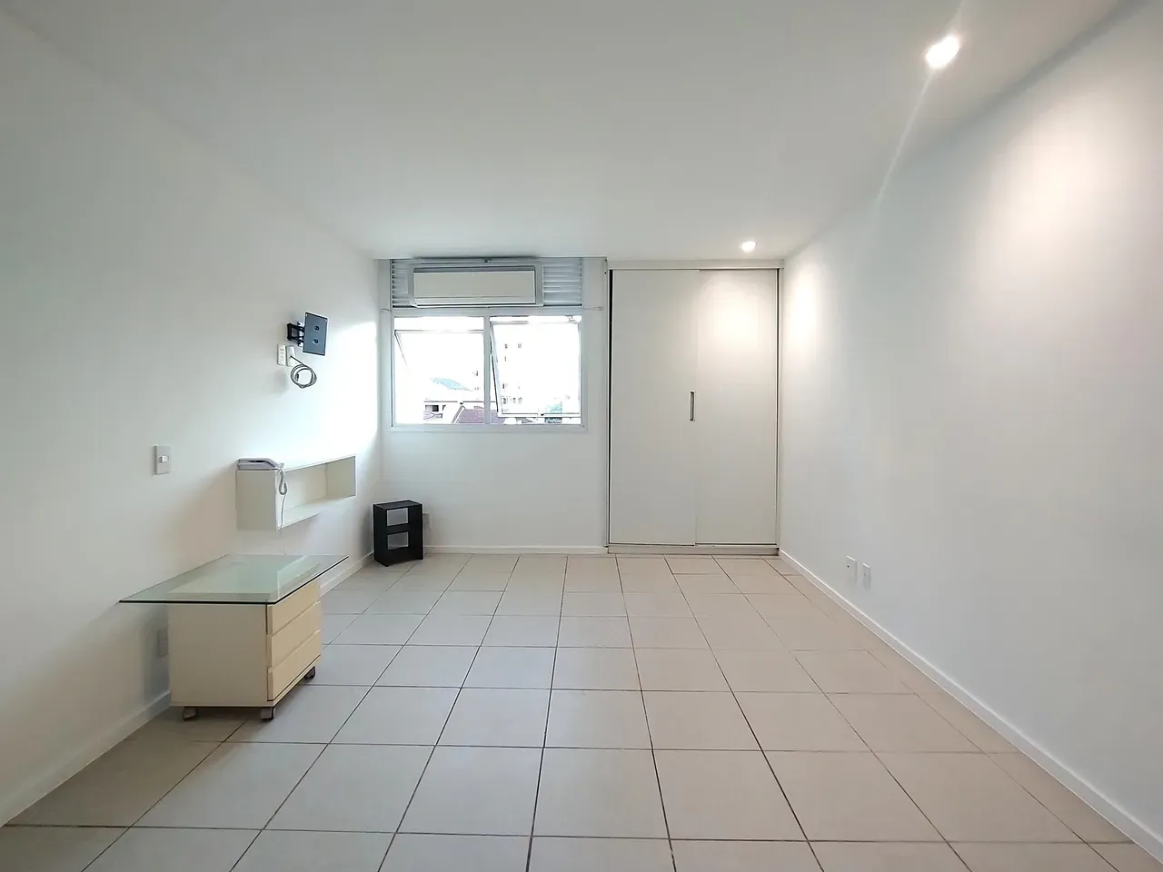 1-bedroom apartment with open-plan gas kitchen — photo 22