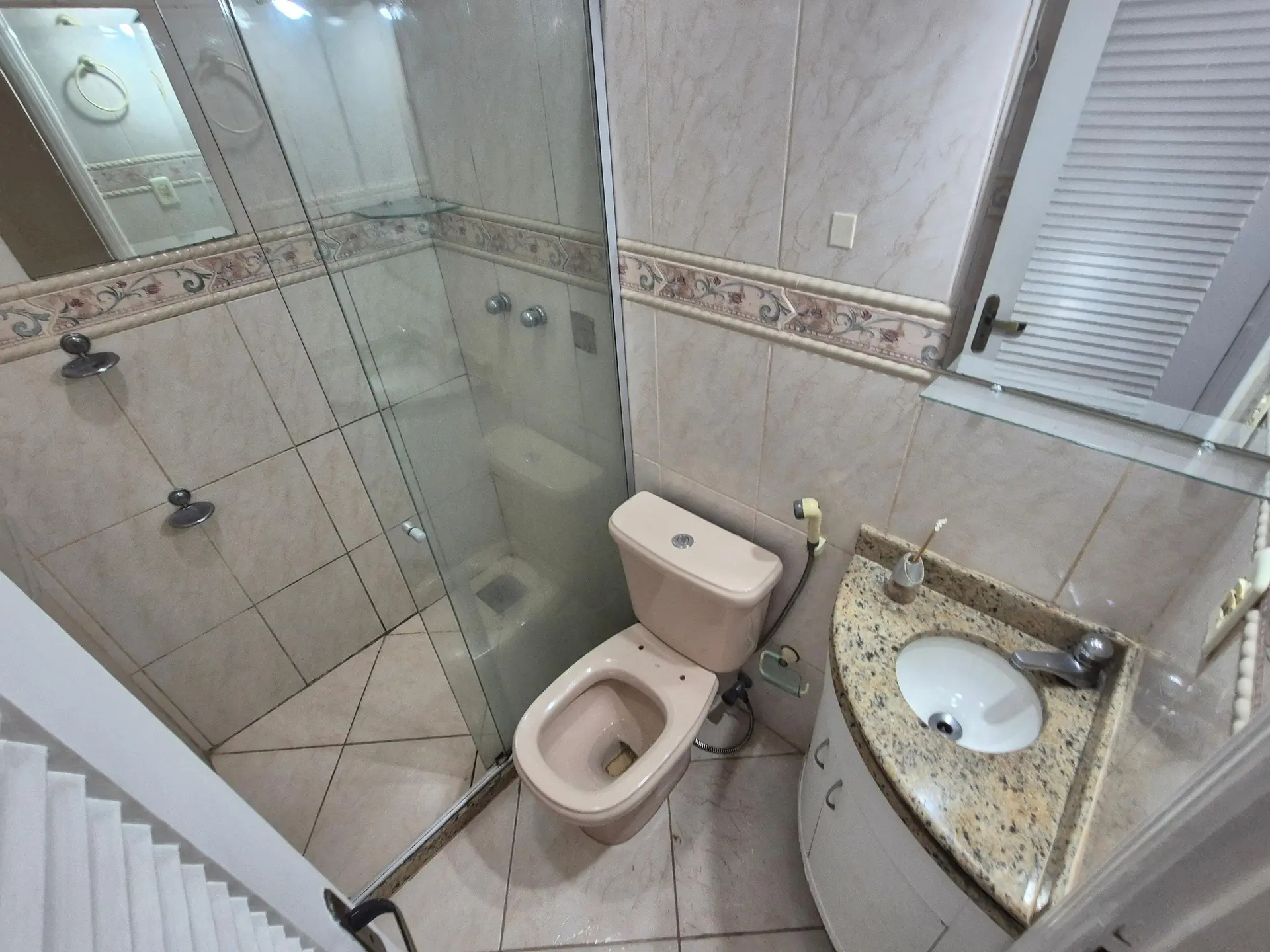 Будинок 180 м² з балконом із грилем та садом — photo 9