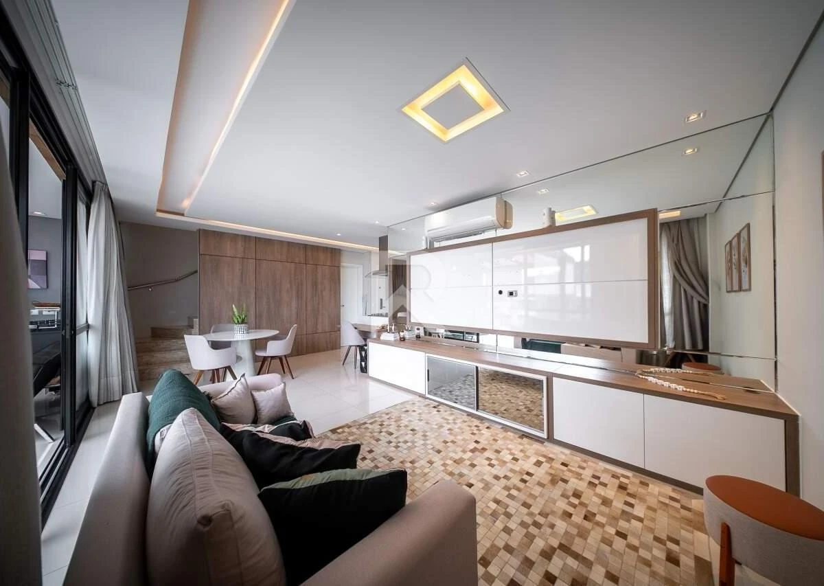 Furnished apartment, 150 m², with a glass-enclosed balcony — photo 28