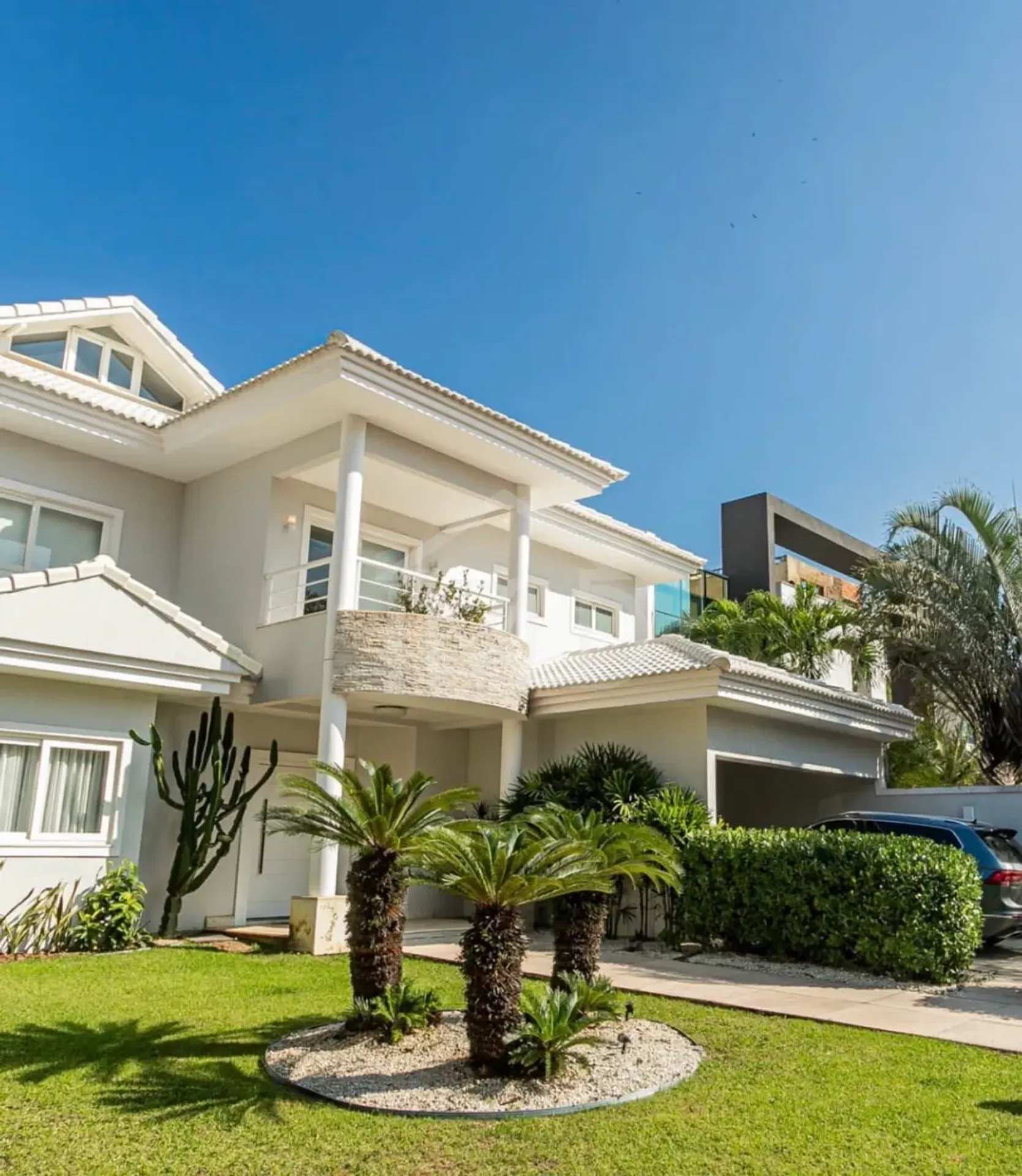 House with 4 suites, open-plan kitchen, 650 m² — photo 13