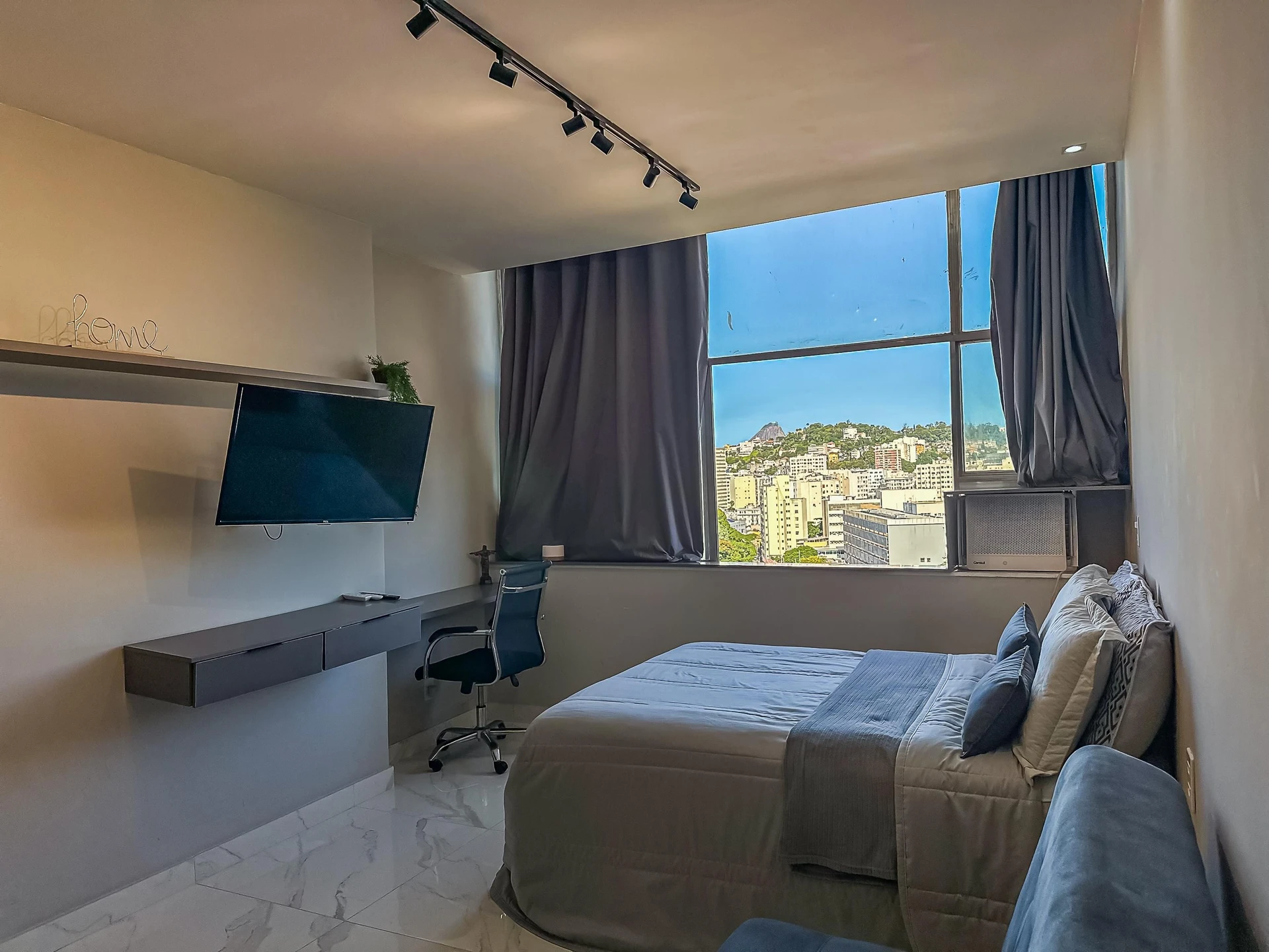 Estudio amueblado con 1 dormitorio y 1 baño