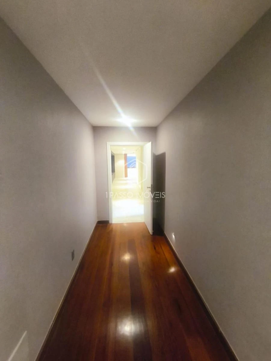 4-bedroom apartment with a water view in Rio de Janeiro — photo 24