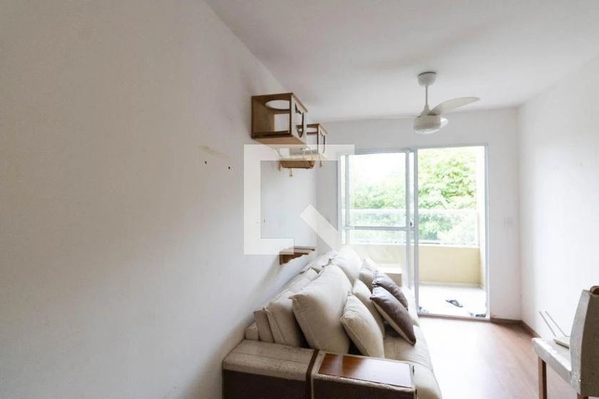 Apartamento de 2 quartos em condomínio com academia — photo 24