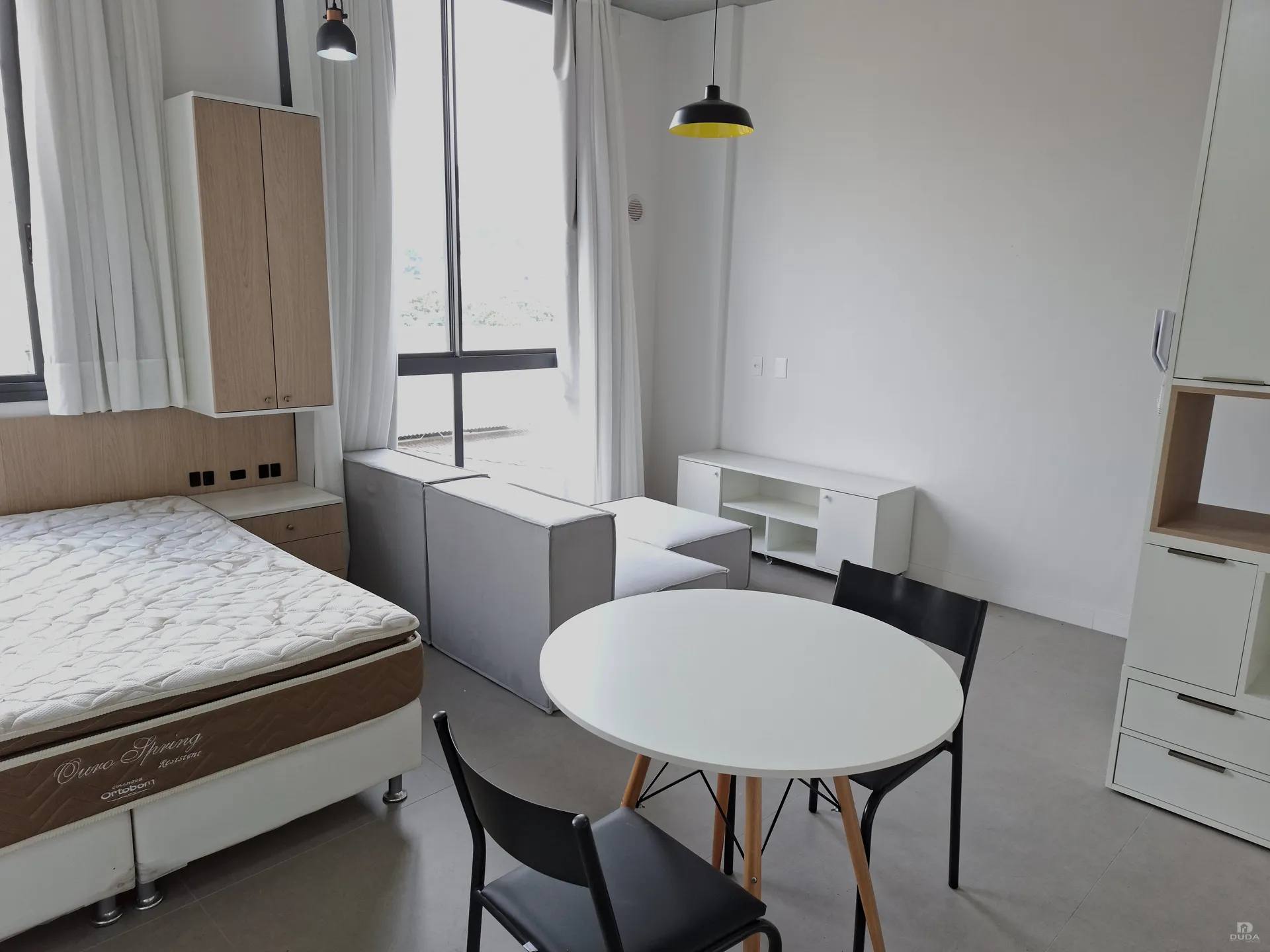 Furnished 37 m² studio on the 4th floor with parking