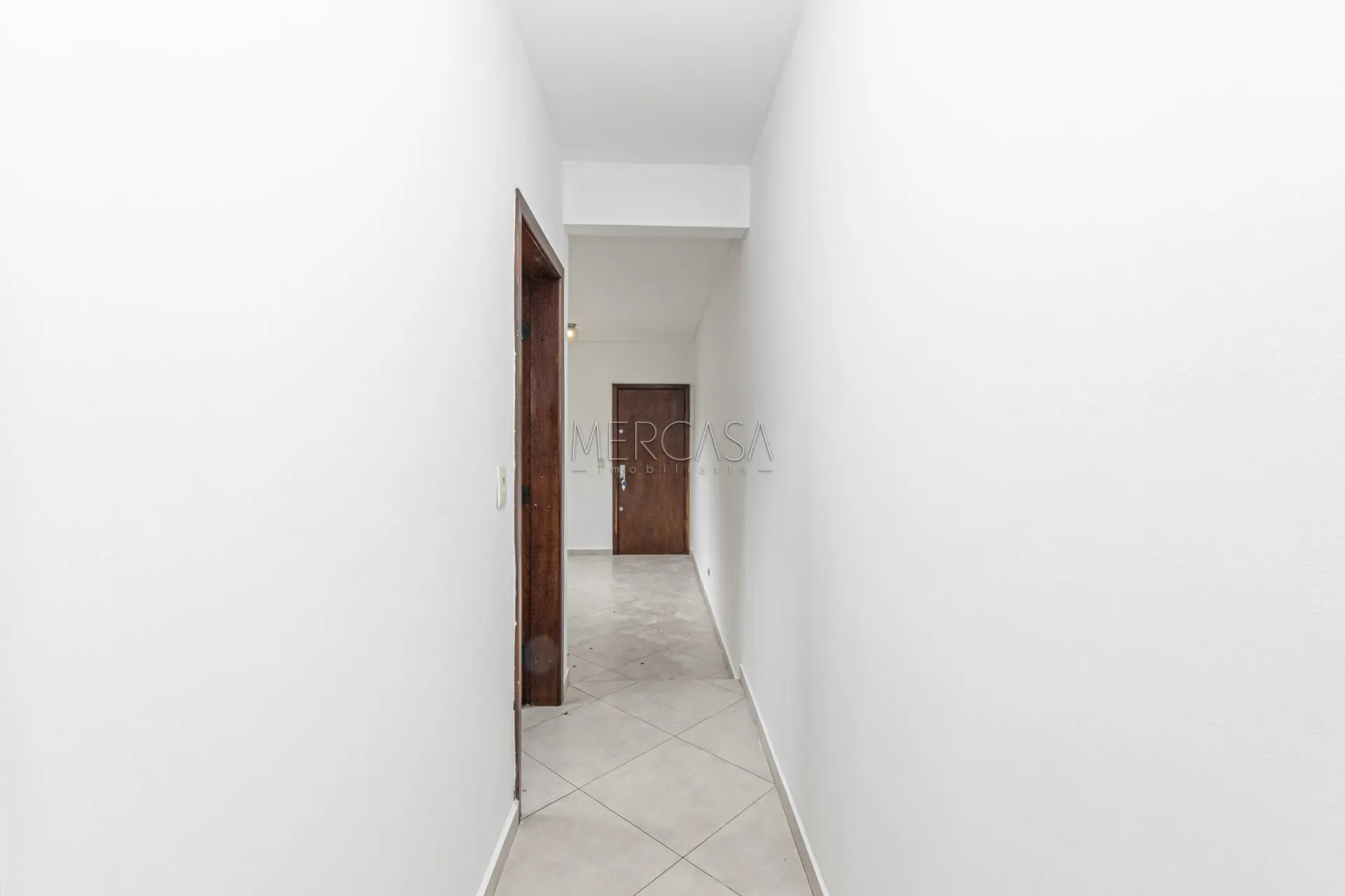 One-bedroom, 31 m² apartment in Curitiba — photo 24