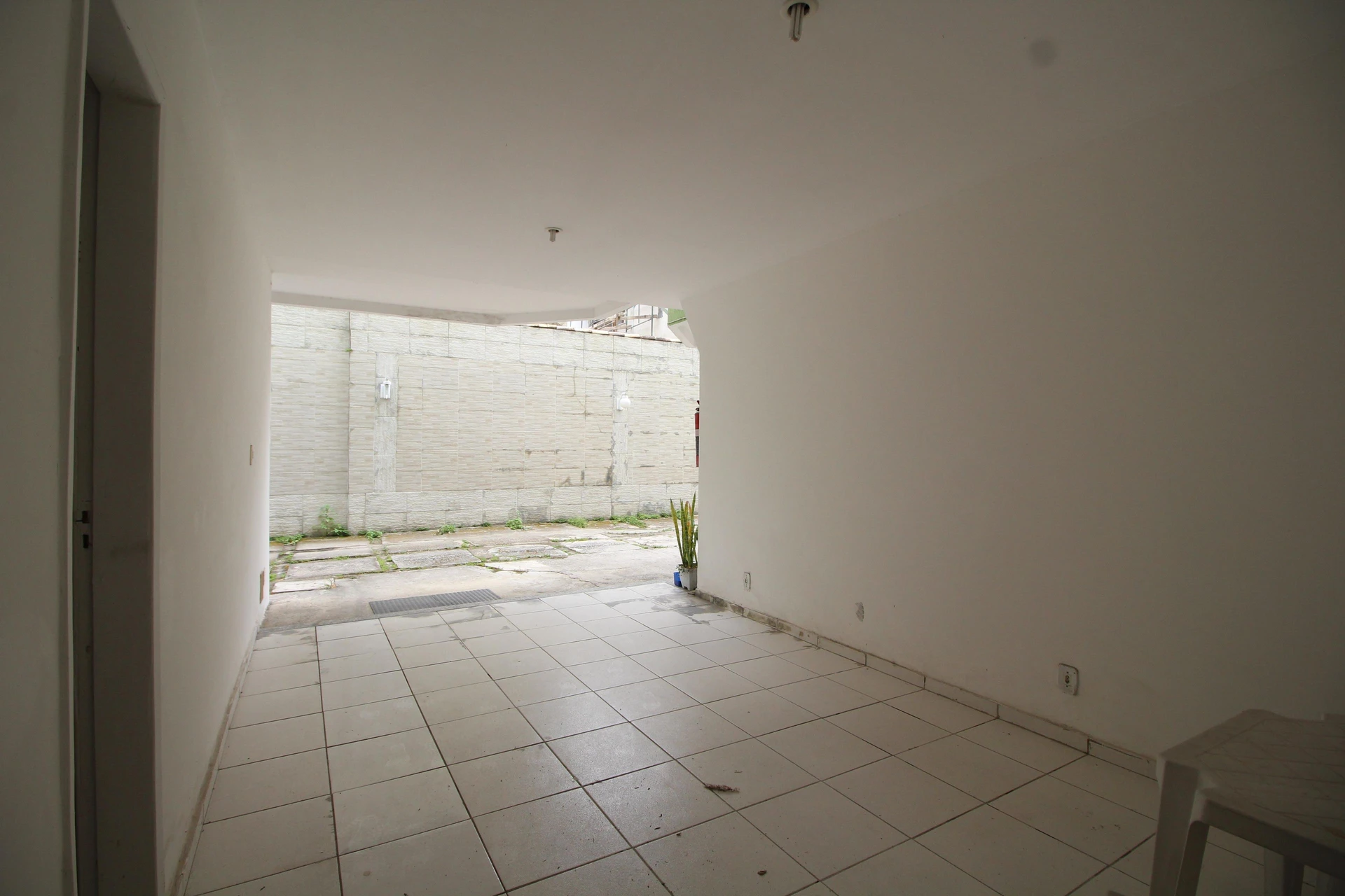Unfurnished house with 2 bedrooms and 2 bathrooms — photo 35