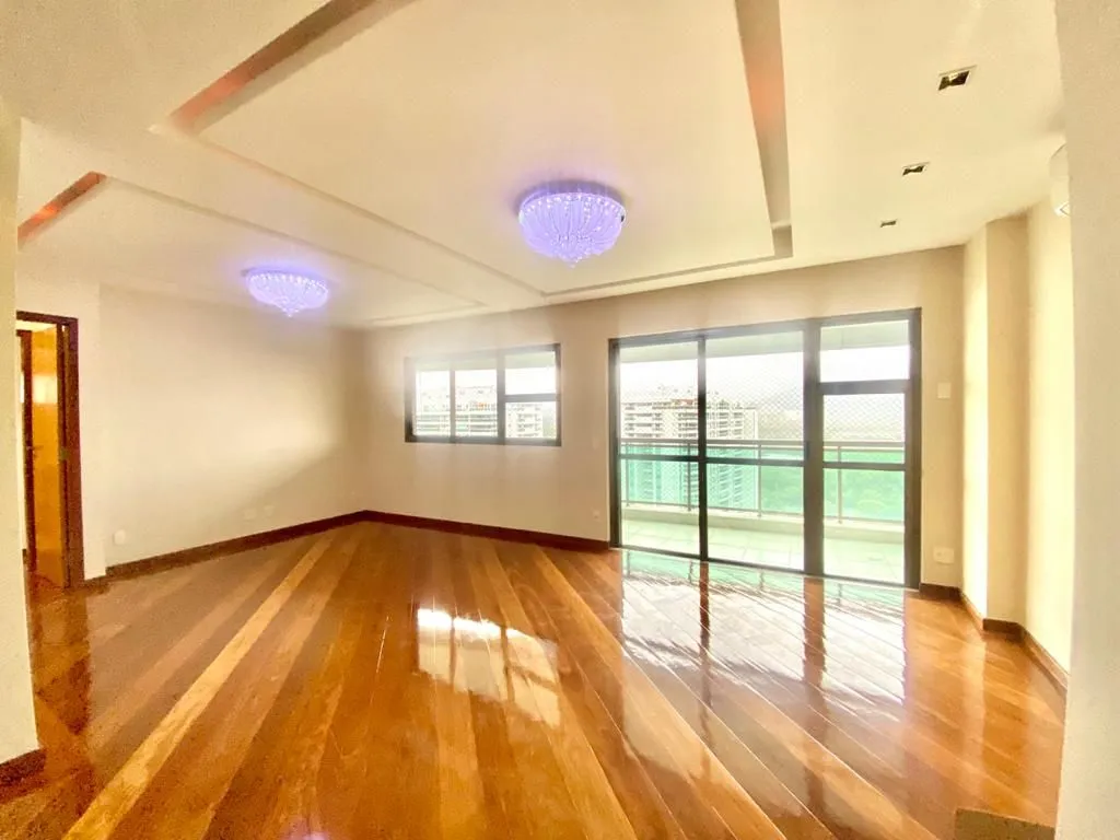 Apartment on the 14th floor with a grill on the balcony — photo 4