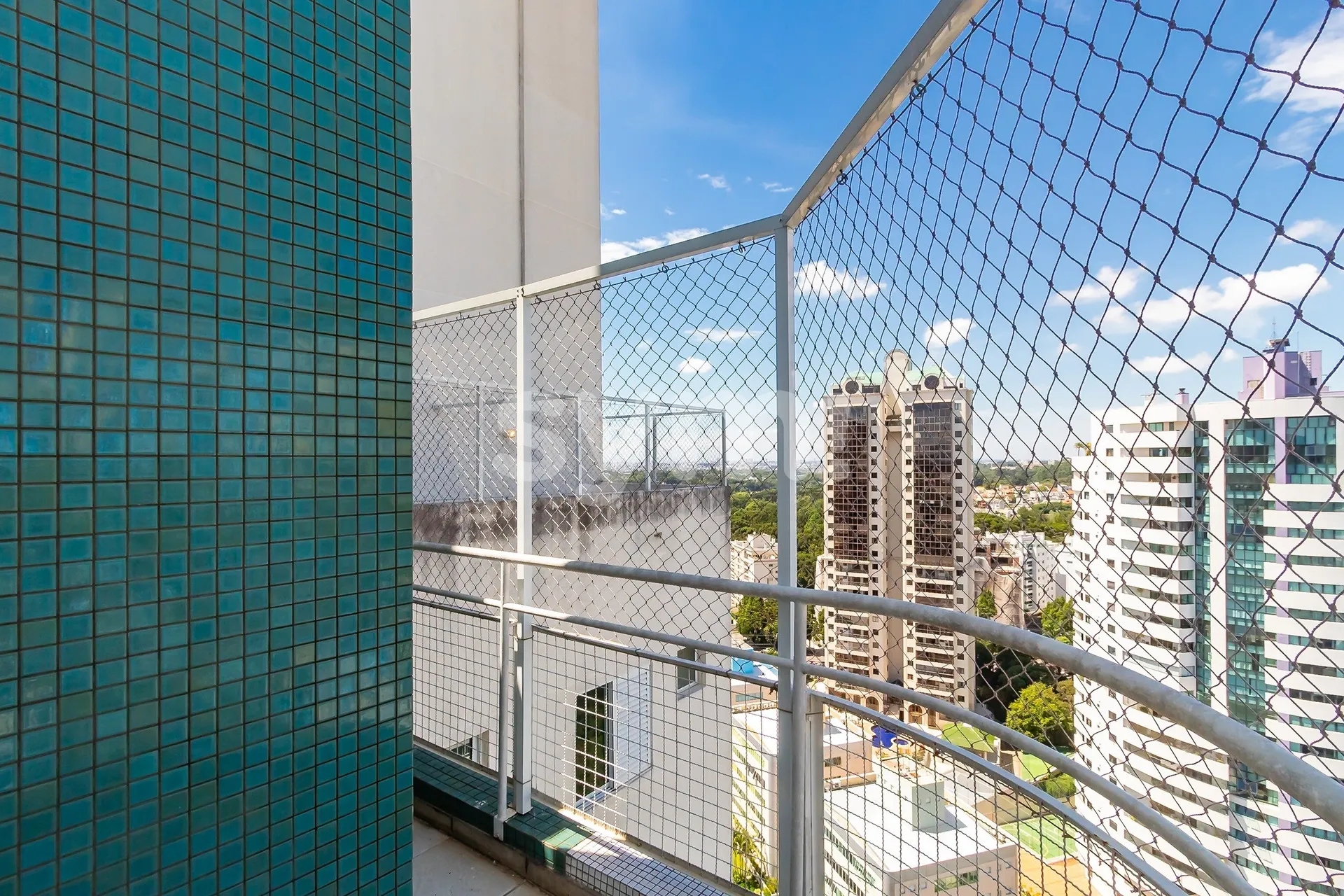Duplex penthouse with 4 en-suite bedrooms and 391 m² — photo 31