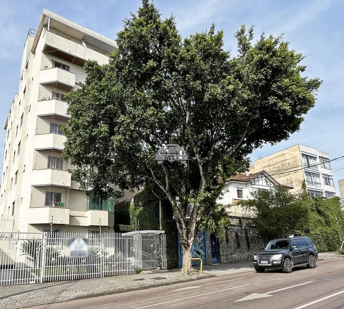 One-bedroom apartment with a washing machine — photo 8