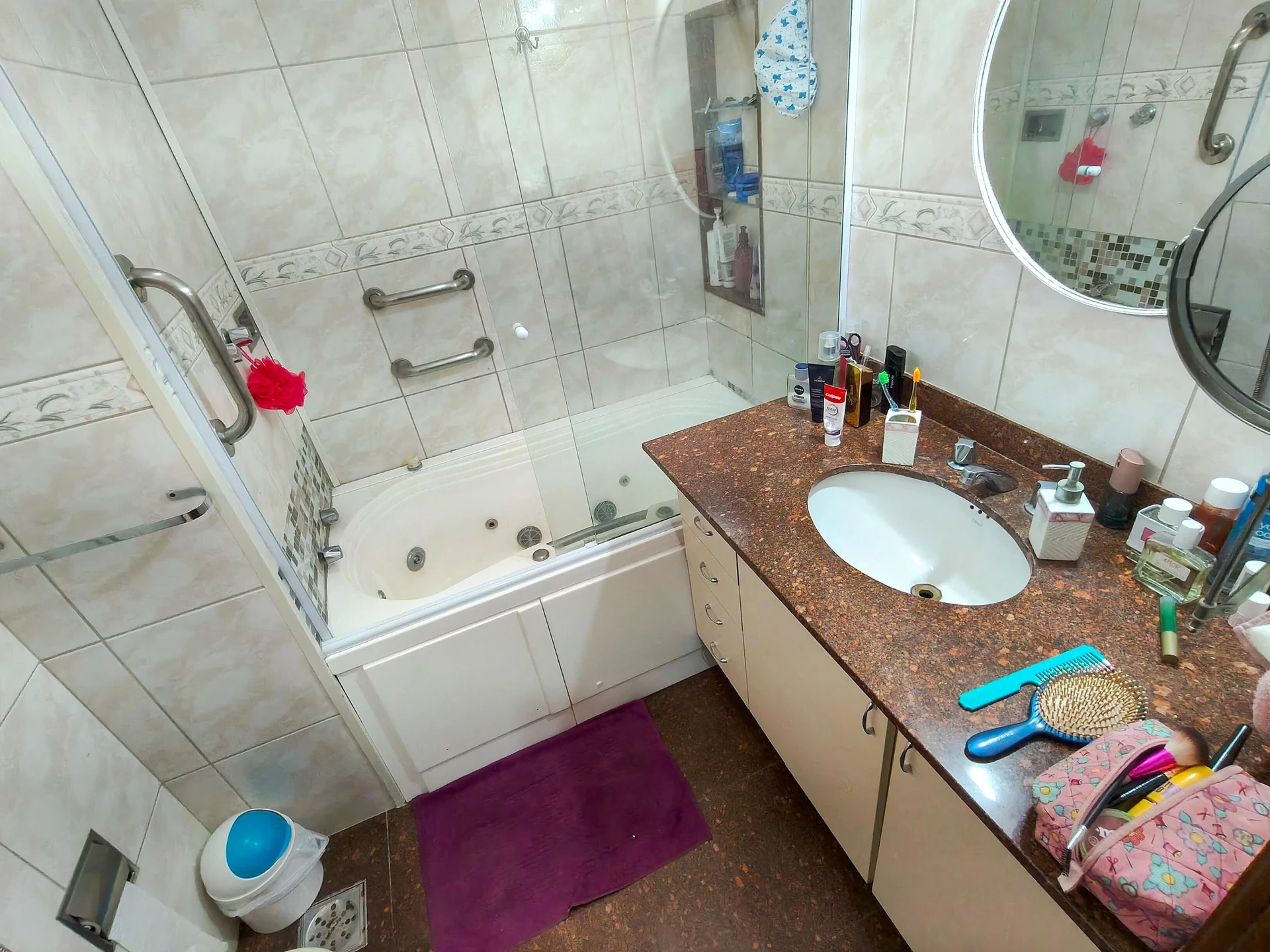 Apartamento mobiliado de 3 quartos com banheira — photo 67
