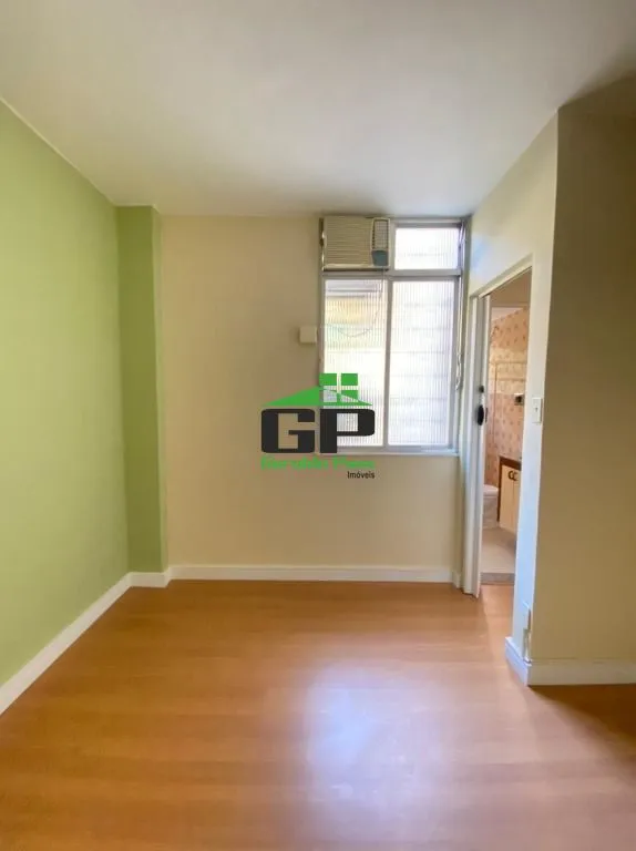 Apartment, 45 m², with wood or laminate floors — photo 10