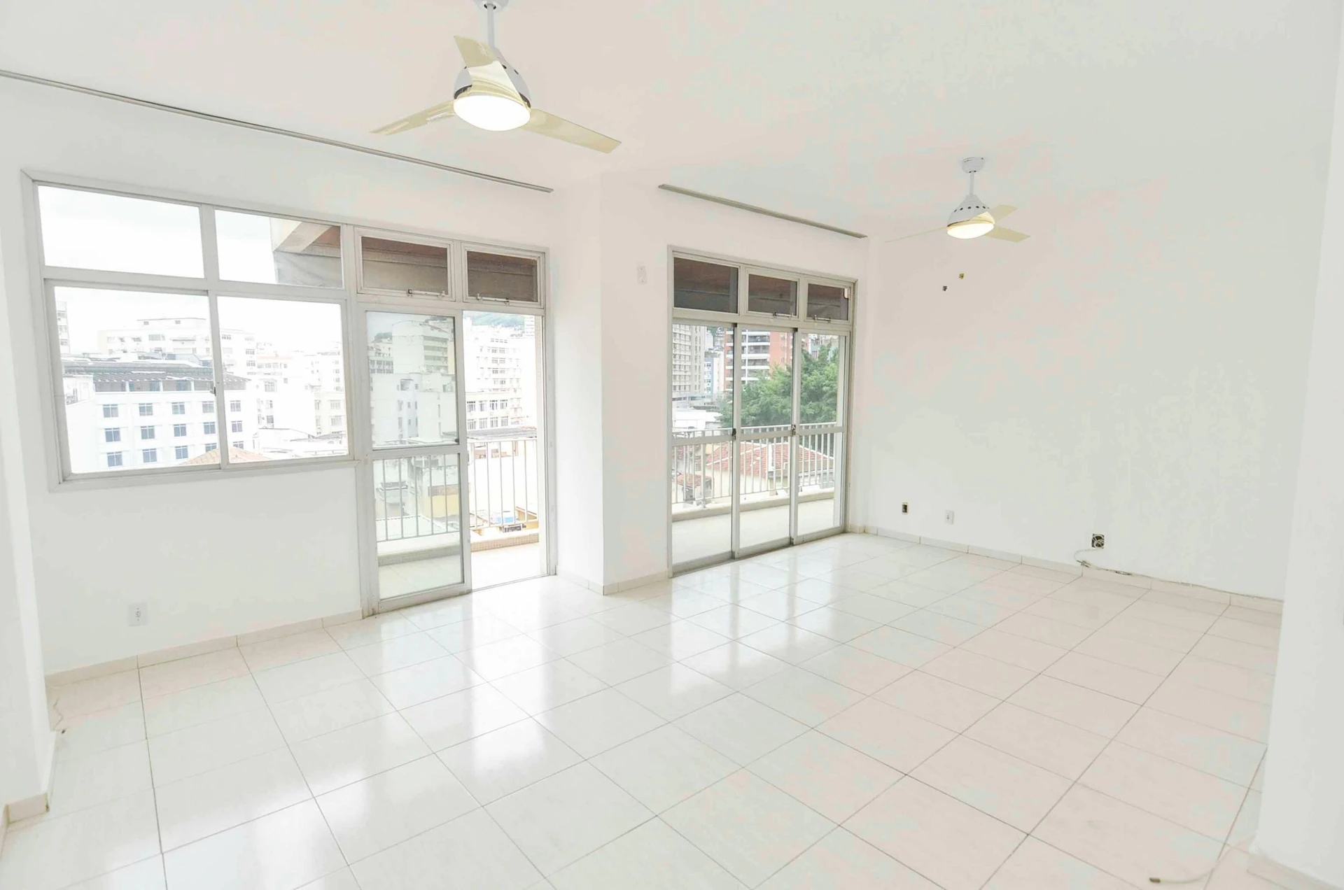2-bedroom apartment with a home office in Rio de Janeiro — photo 5