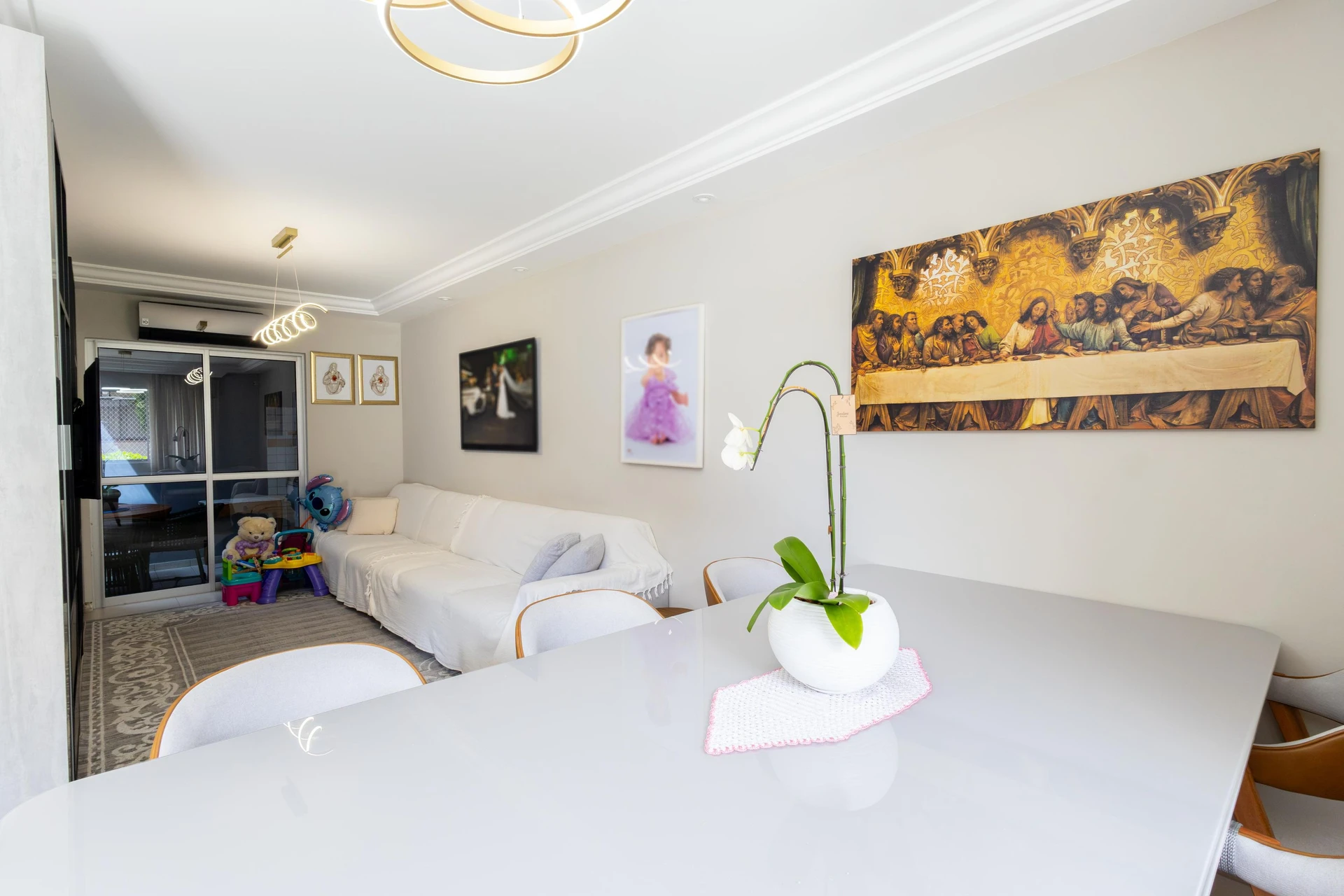 Bathtub in a 3-bedroom house, 180 m² — photo 8