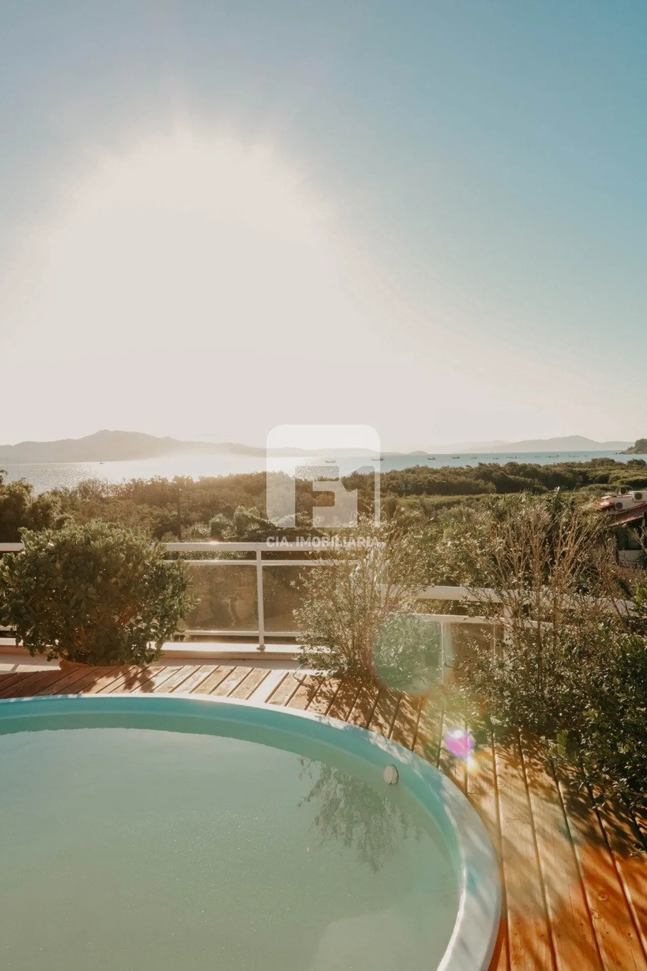 3-bedroom apartment with a private pool in Florianópolis — photo 37