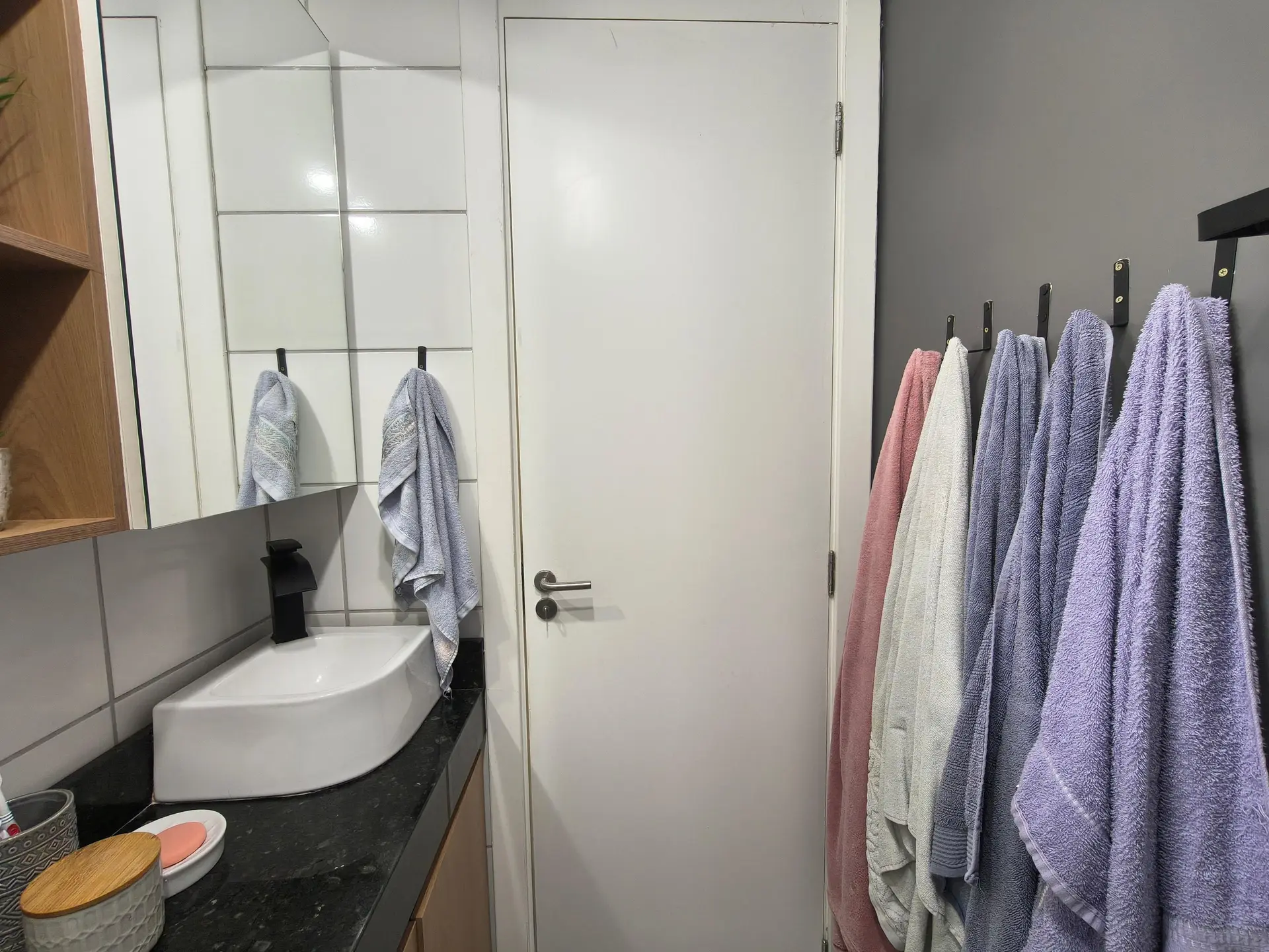 Орендна квартира з 2 спальнями та балконом — photo 24