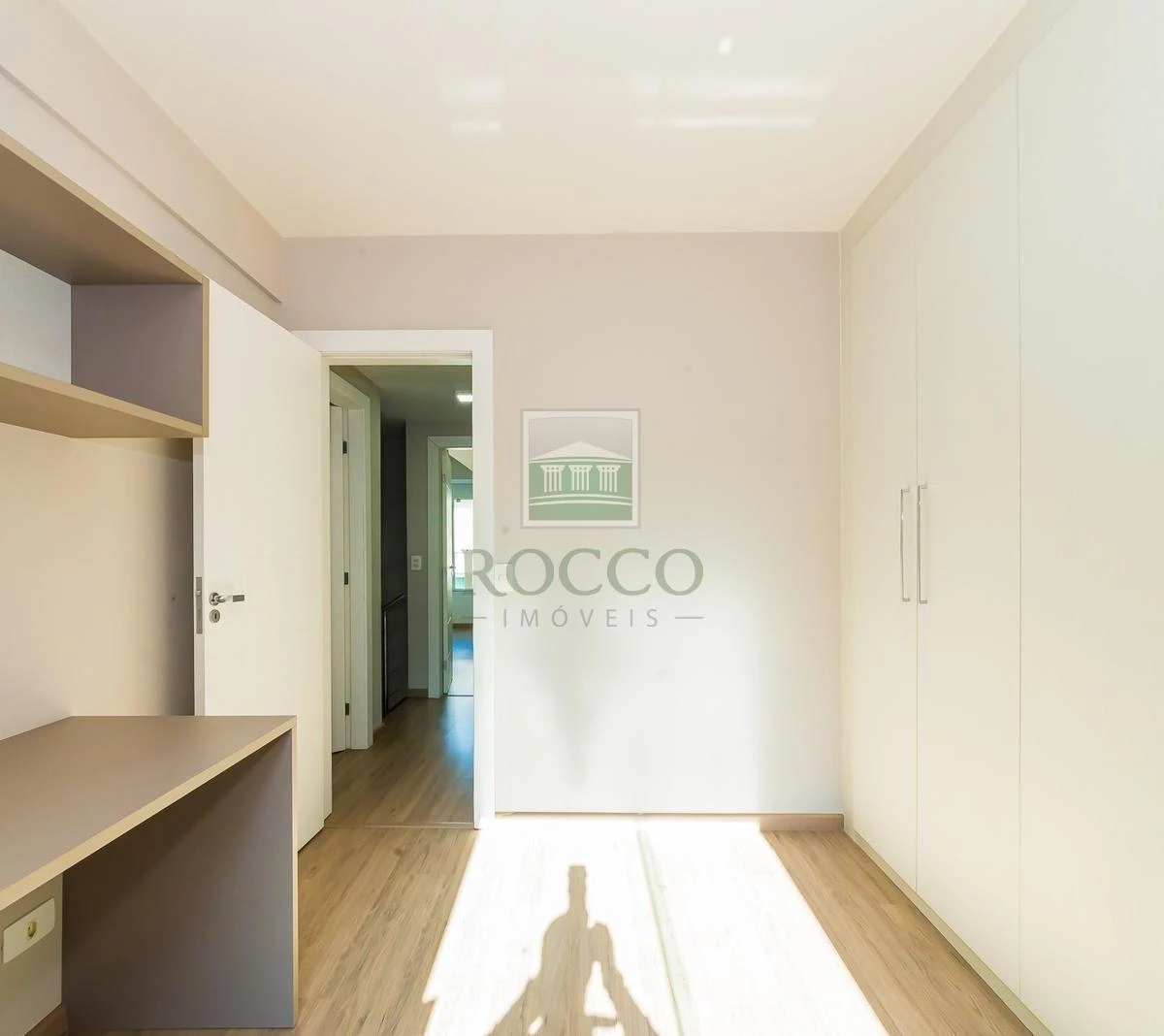 3-bedroom house with a bathtub — photo 12