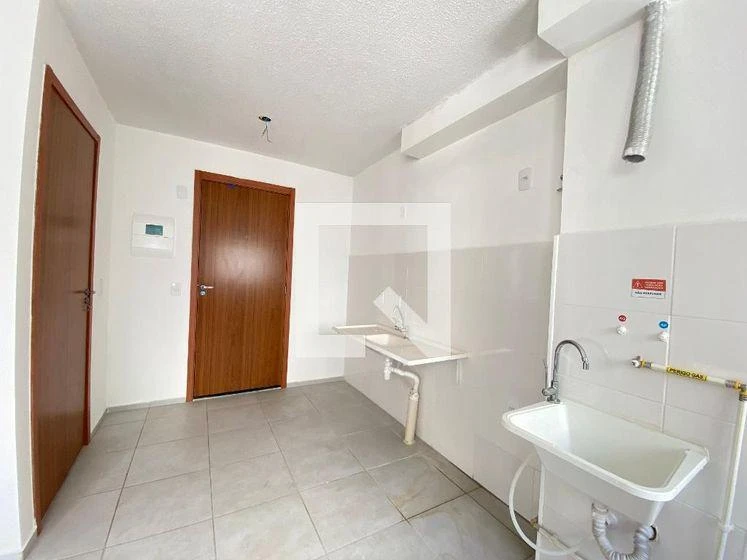 One-bedroom apartment in a building with a pool — photo 32