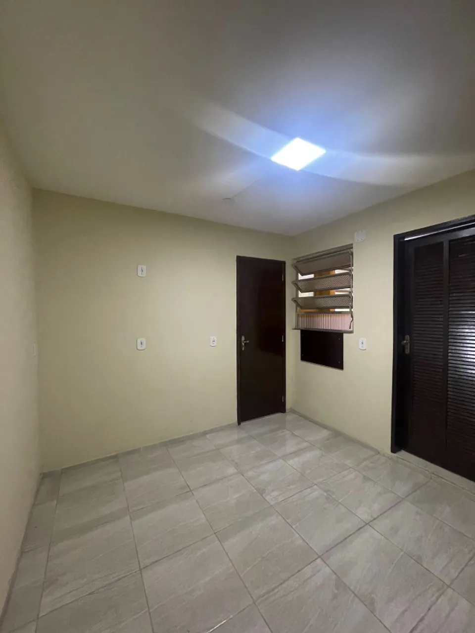 Unfurnished apartment with 2 bedrooms and 3 bathrooms — photo 13