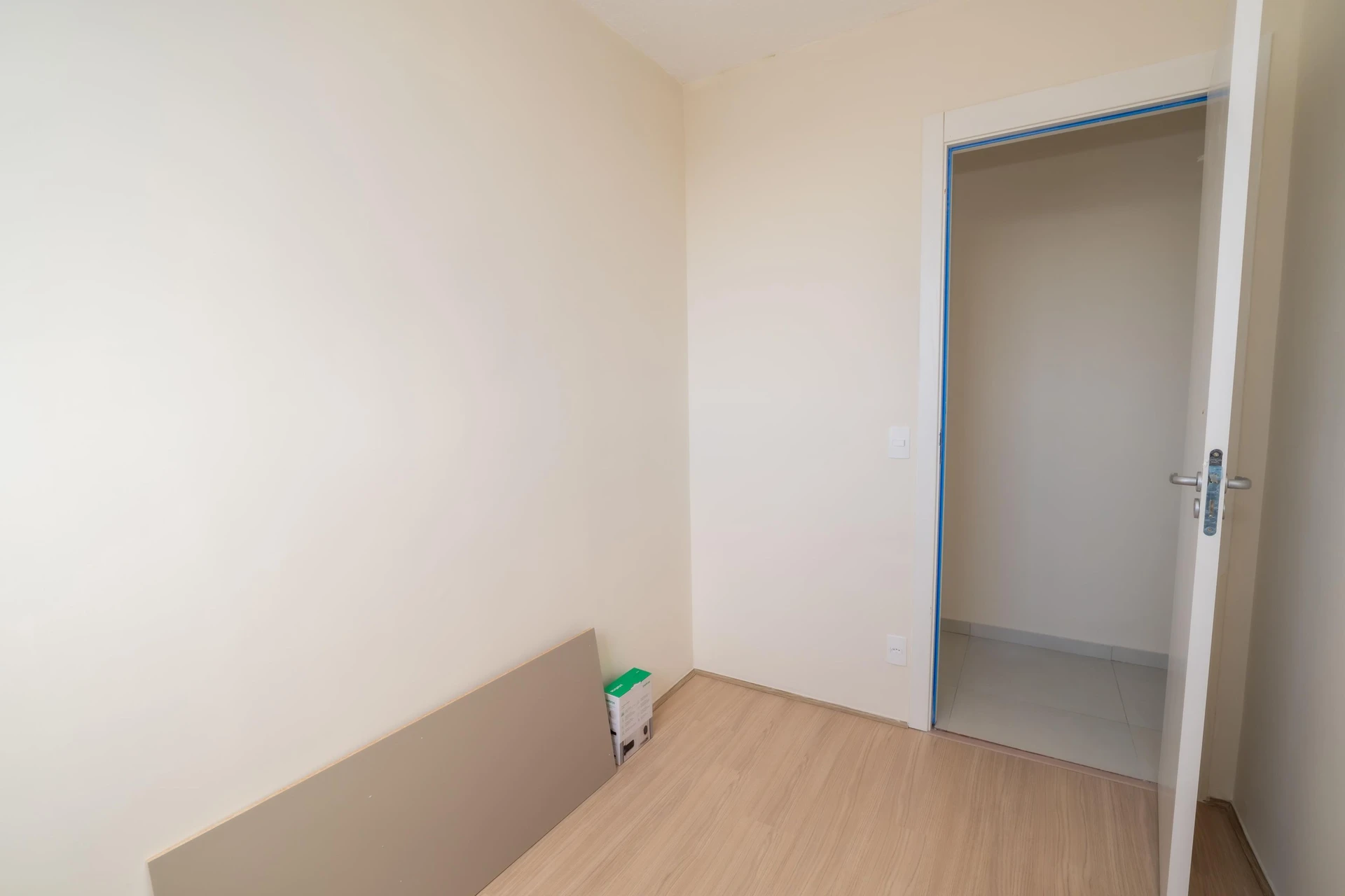 2-bedroom apartment in a building with a gym — photo 21