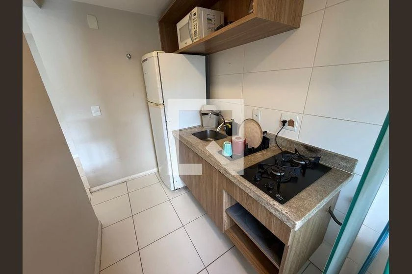 Furnished 2-bedroom apartment with an en-suite pair — photo 19