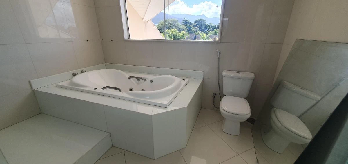 Furnished house with 5 bedrooms and 7 bathrooms — photo 12