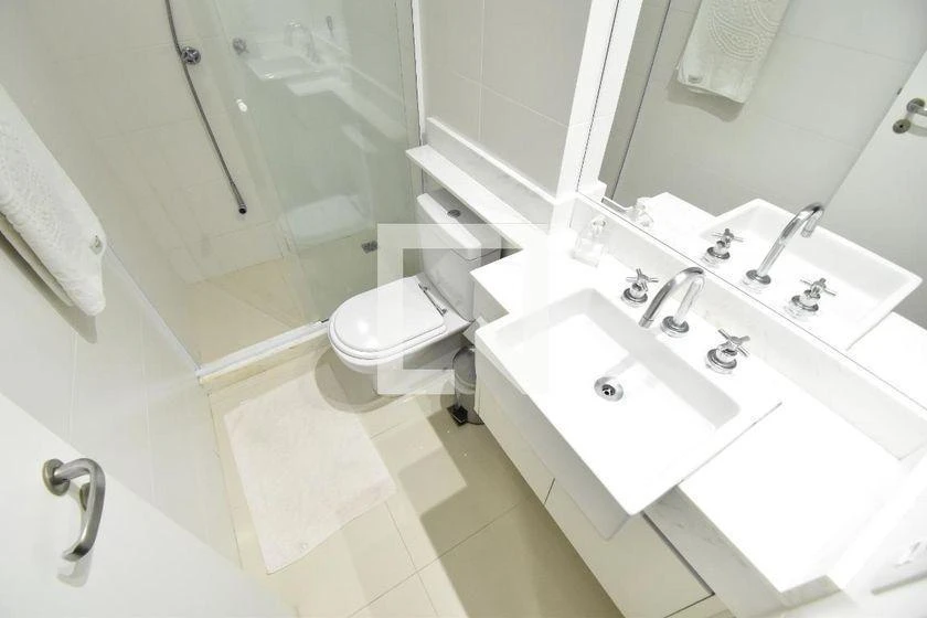 Furnished studio, 35 m², with a home office — photo 40
