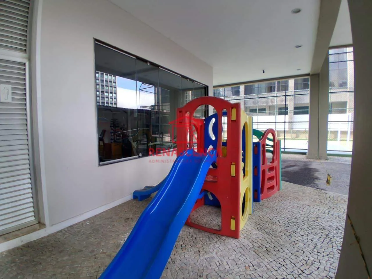 Apartment on the 19th floor with a washing machine — photo 9
